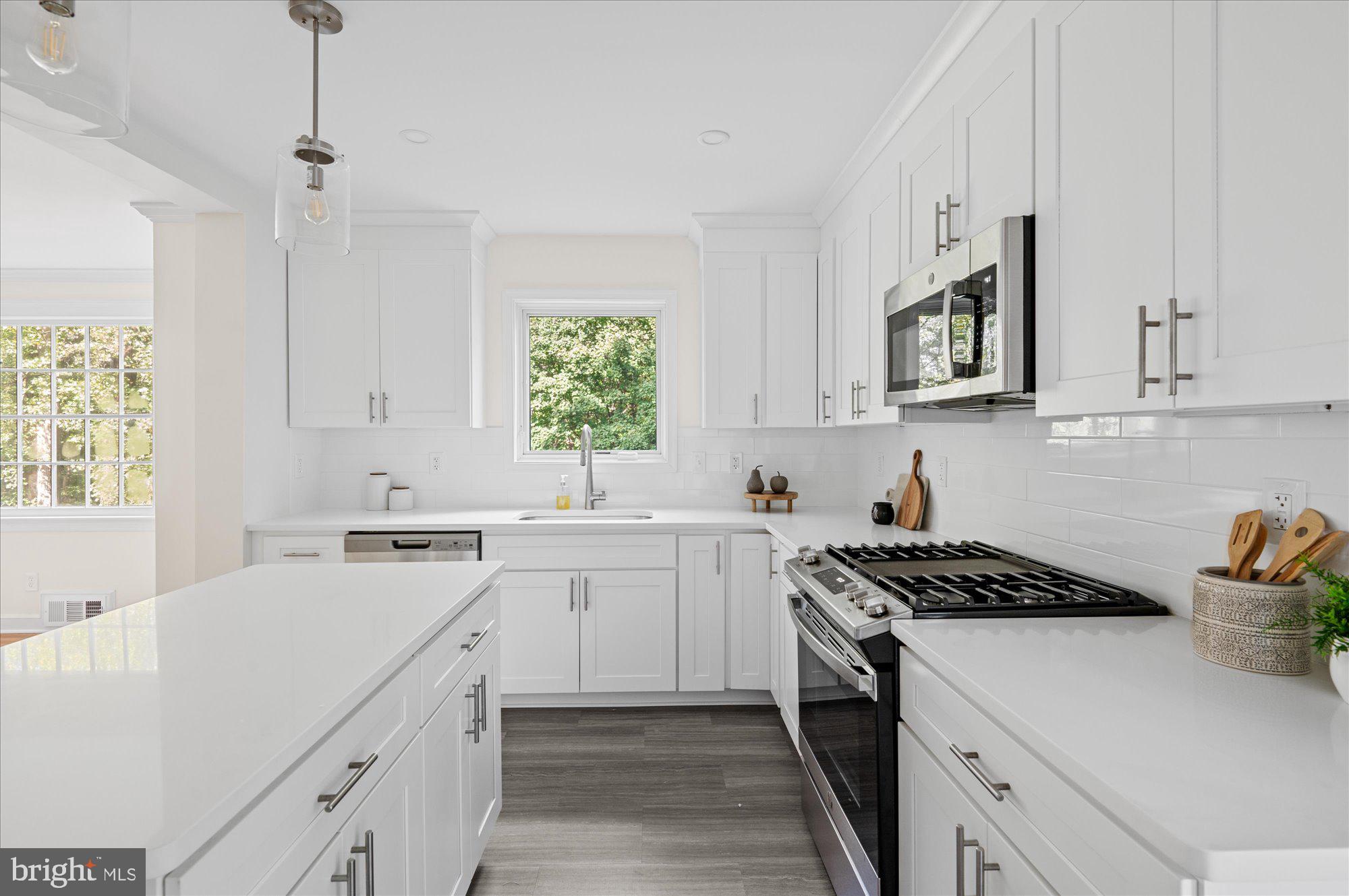 9334 Harvey Road Silver Spring, MD 20910 - Photo 21 of 53