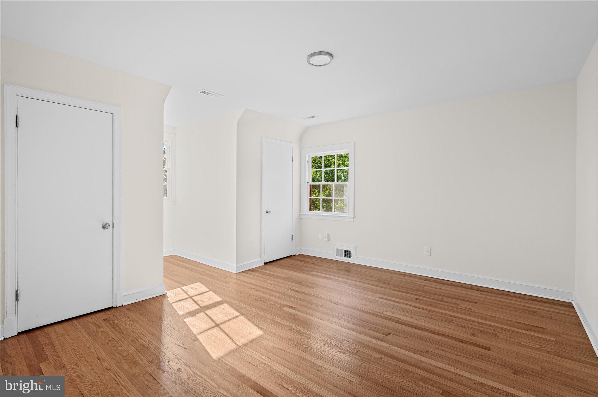 9334 Harvey Road Silver Spring, MD 20910 - Photo 34 of 53