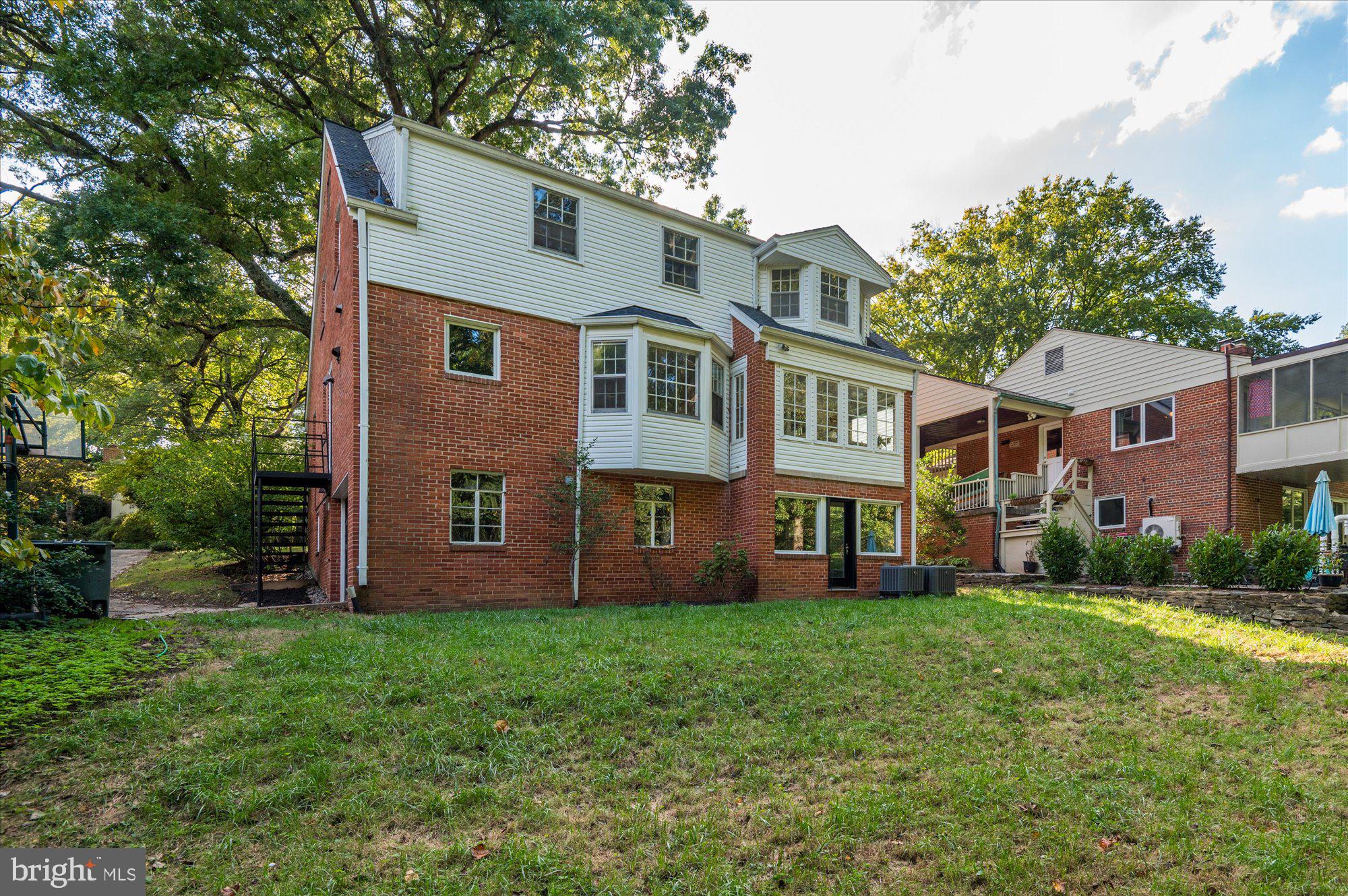 9334 Harvey Road Silver Spring, MD 20910 - Photo 45 of 53