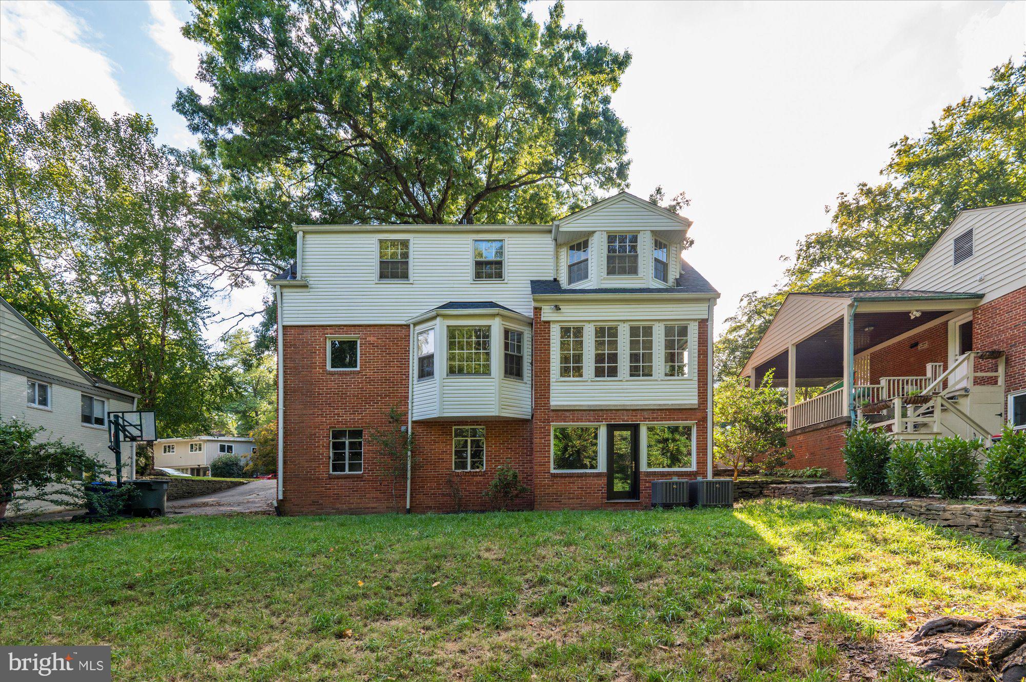 9334 Harvey Road Silver Spring, MD 20910 - Photo 46 of 53