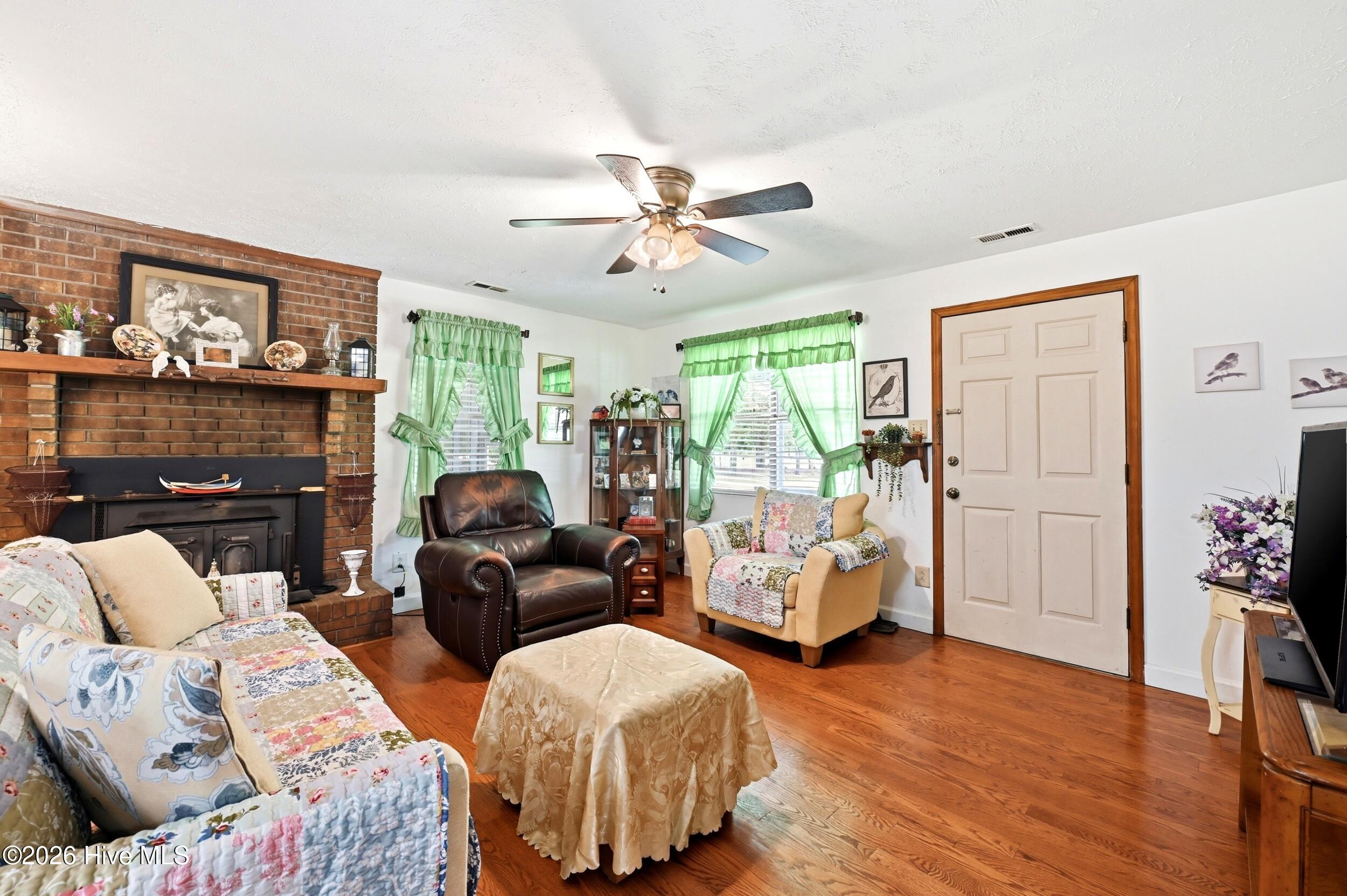 3984 Beattys Bridge Road Atkinson, NC 28421 - Photo 8 of 49 7_3984_beattys_bridge_rd_007