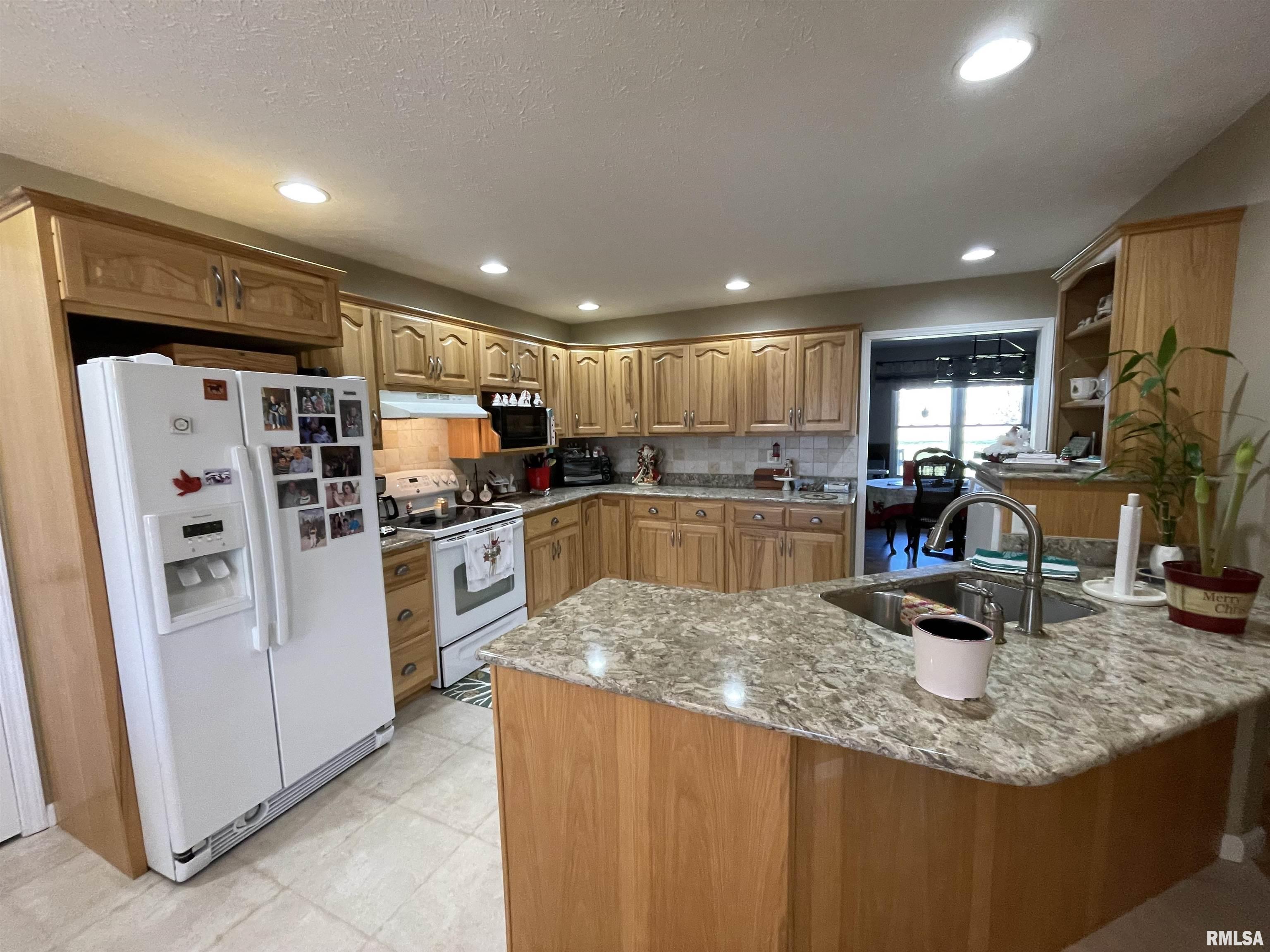 16061 Caplinger Pond Road Marion, IL 62959 - Photo 13 of 35 Gallery Image 13
