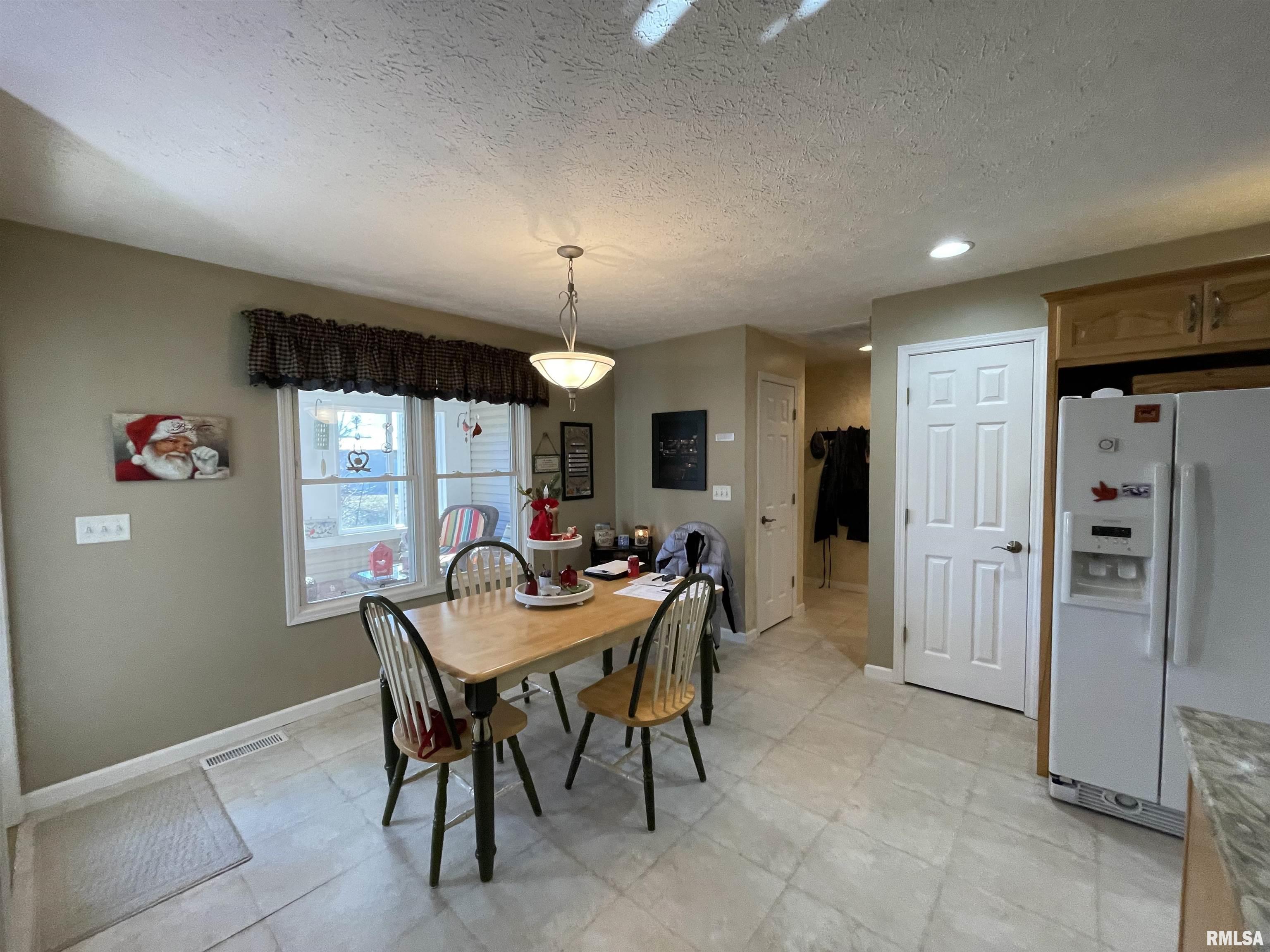 16061 Caplinger Pond Road Marion, IL 62959 - Photo 15 of 35 Gallery Image 15