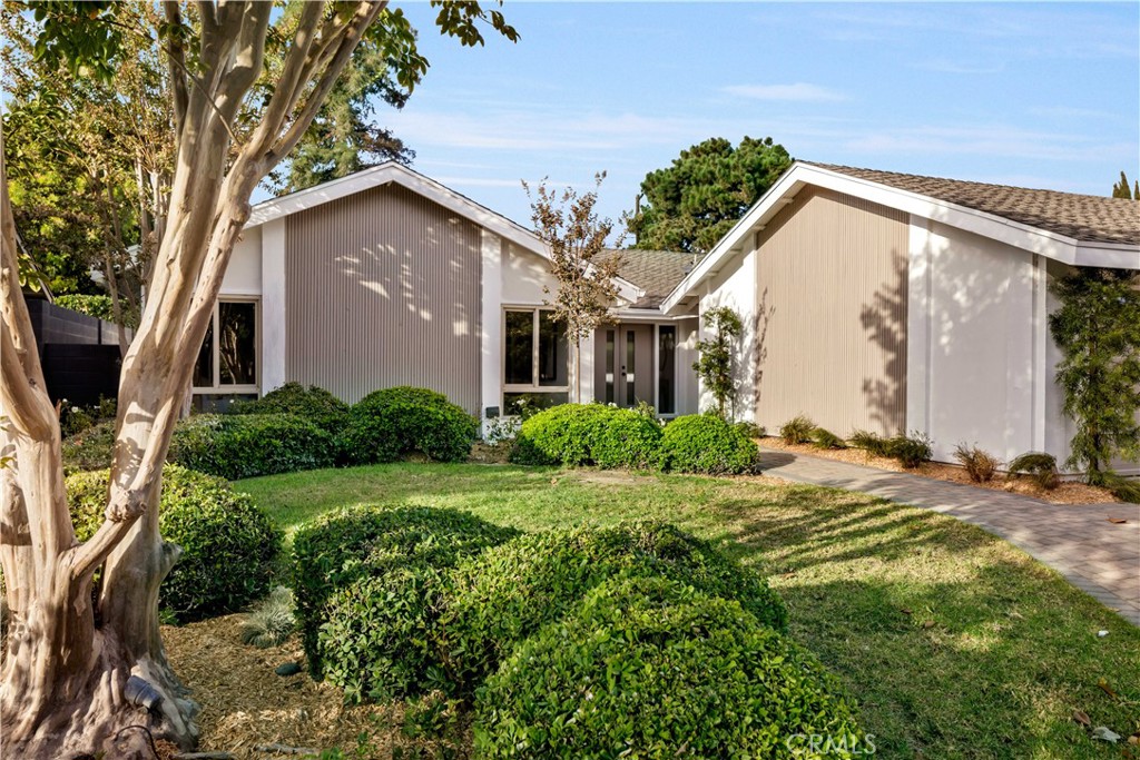 17841 Lucero Way Tustin, CA 92780 - Photo 37 of 39 a house view with a outdoor space