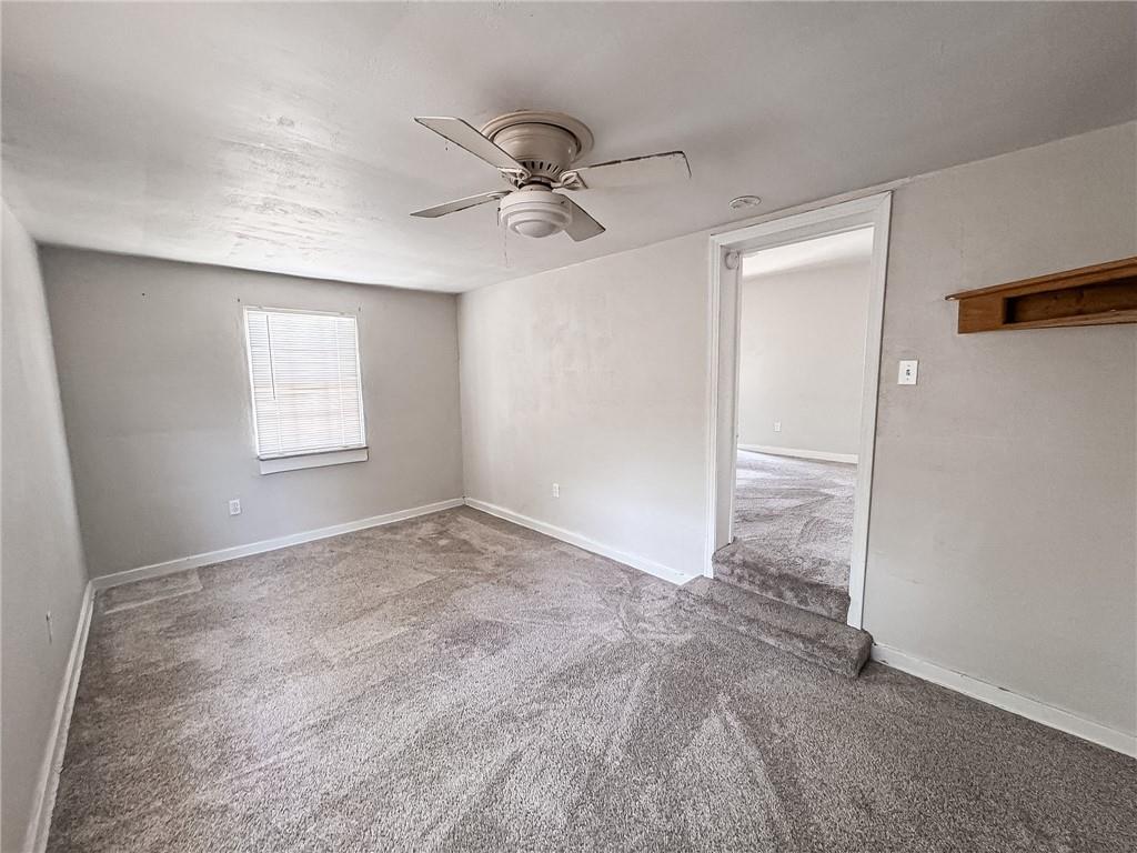 2710 Henderson Road White Oak, PA 15131 - Photo 14 of 15