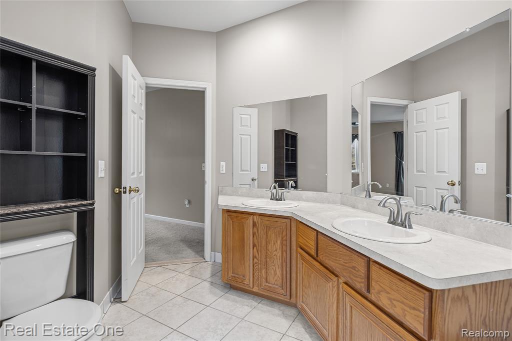 2025 Somerville Road Rochester Hills, MI 48307 - Photo 25 of 51