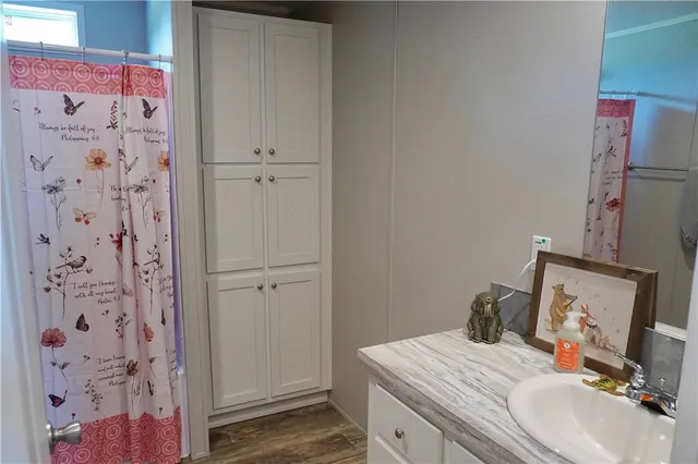 $275,000 | 1048 County Road 402, Dime Box, TX 77853