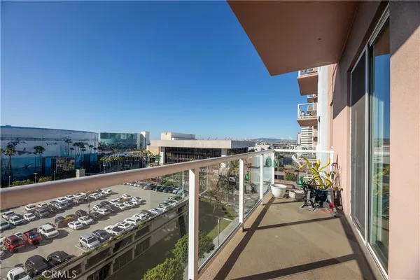 $710,000 | 388 East Ocean Boulevard, Unit 703, Long Beach, CA 90802