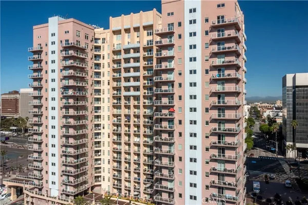 $710,000 | 388 East Ocean Boulevard, Unit 703, Long Beach, CA 90802