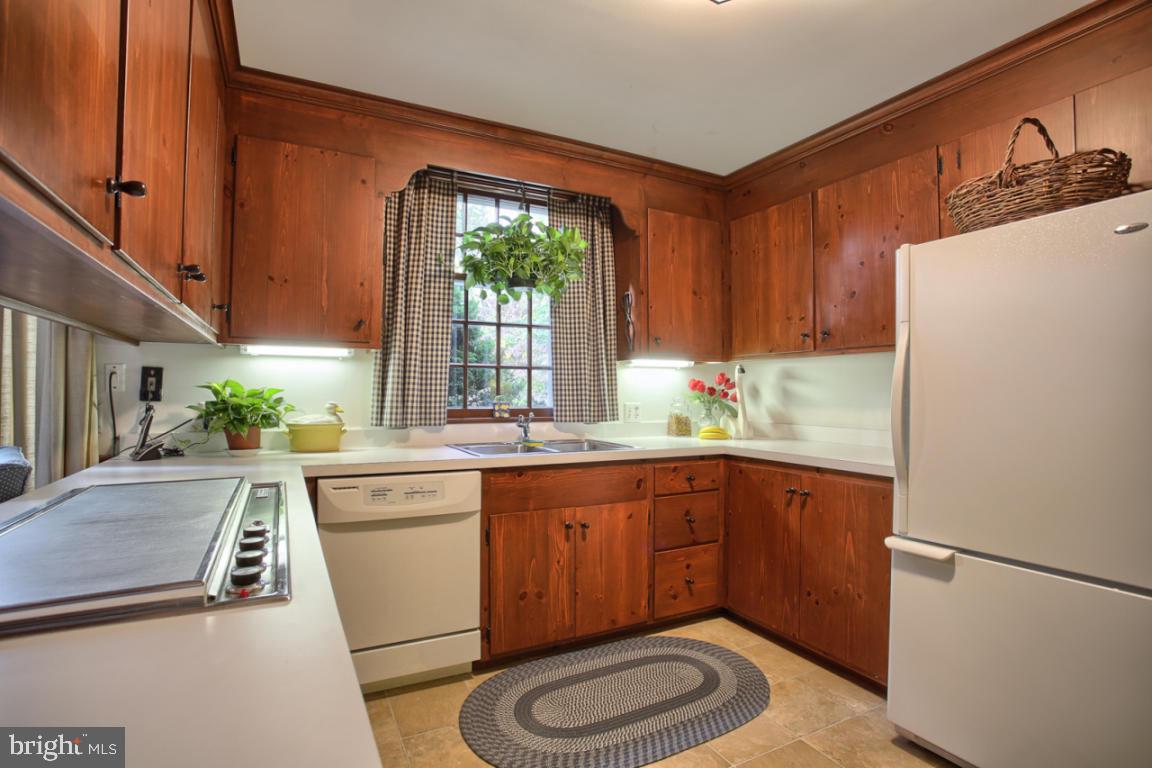 1422 Clayton Road Lancaster, PA 17603 - Photo 16 of 35 Gallery Image 16