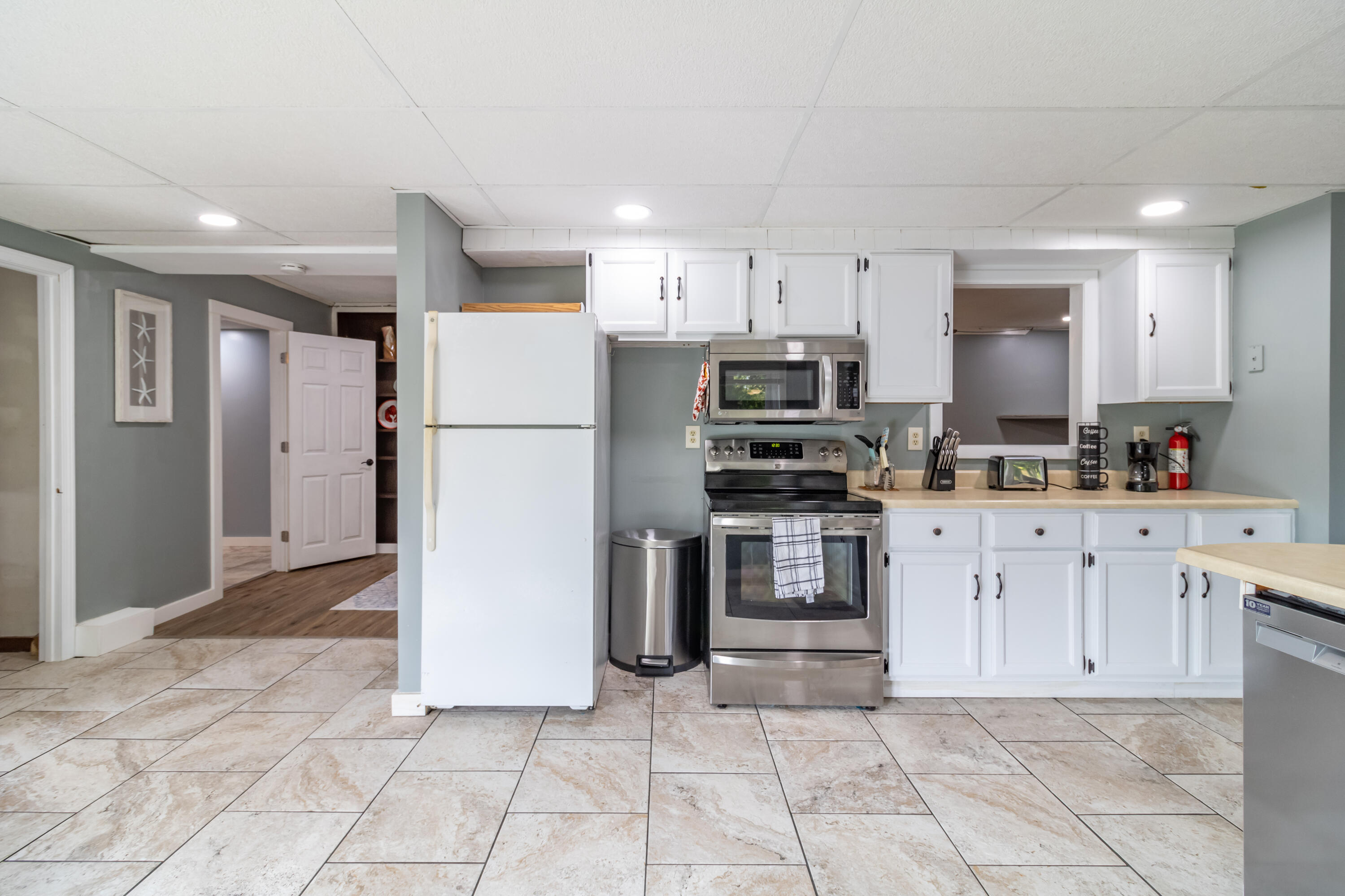 278 Sunset Road Deer Isle, ME 04627 - Photo 44 of 75 278 Sunset Road Interiors-32
