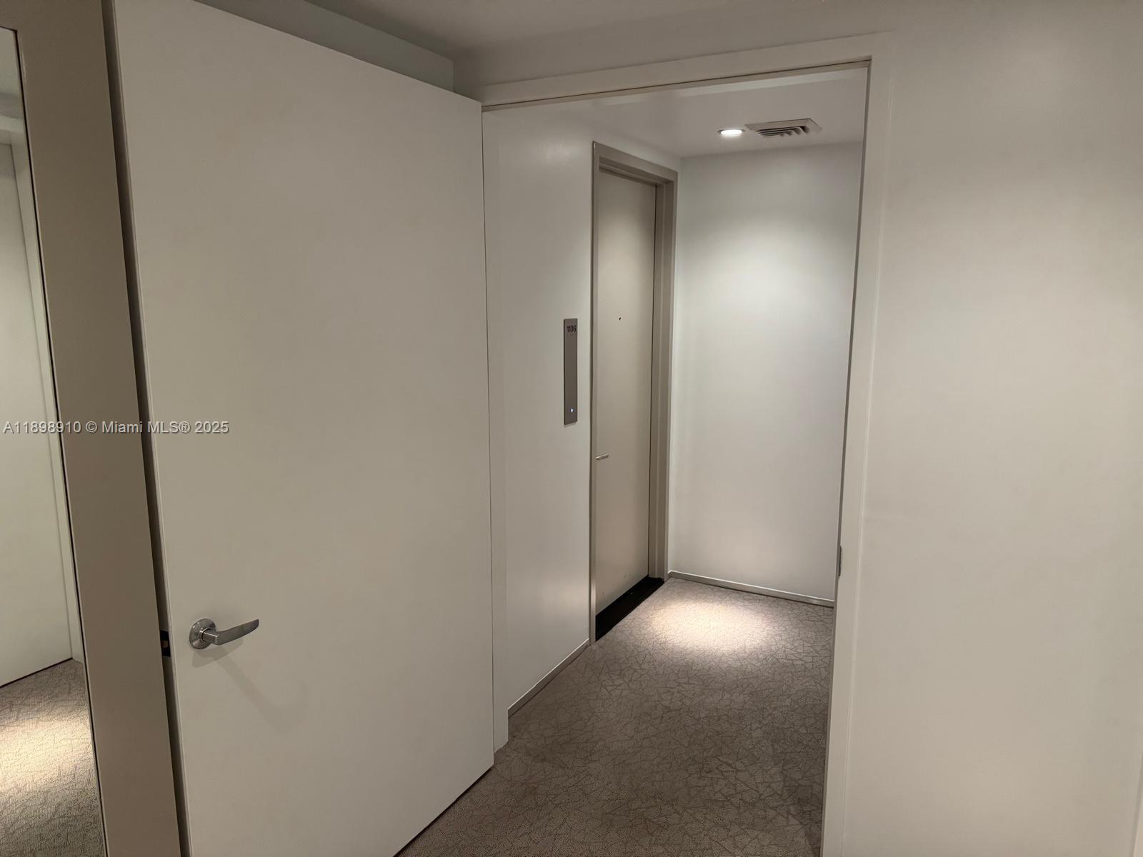 1040 Biscayne Boulevard, Unit 1106 Miami, FL 33132 - Photo 6 of 29 a view of elevator