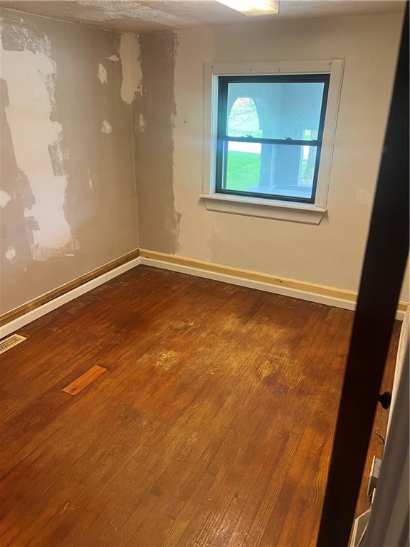 206 Vernon Road Greenville, PA 16125 - Photo 13 of 26 Gallery Image 13