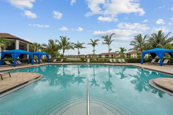 $2,000 | 15114 Palmer Lake Circle, Unit 104, Naples, FL 34109