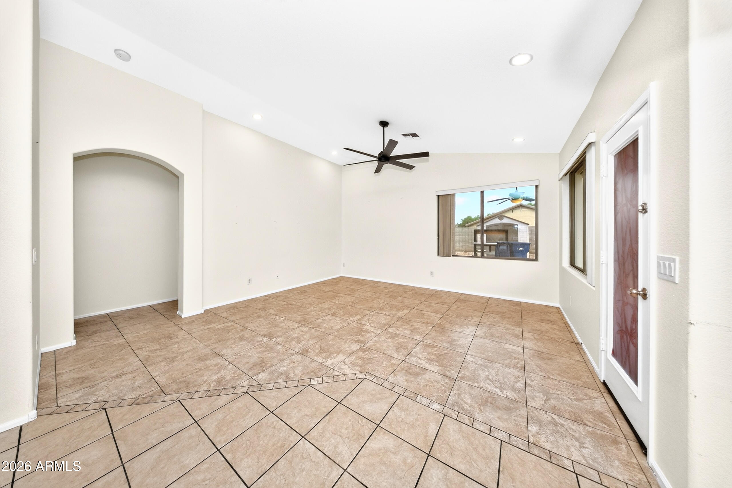 5016 South Rovey Parkway Buckeye, AZ 85326 - Photo 13 of 31 DSC00015