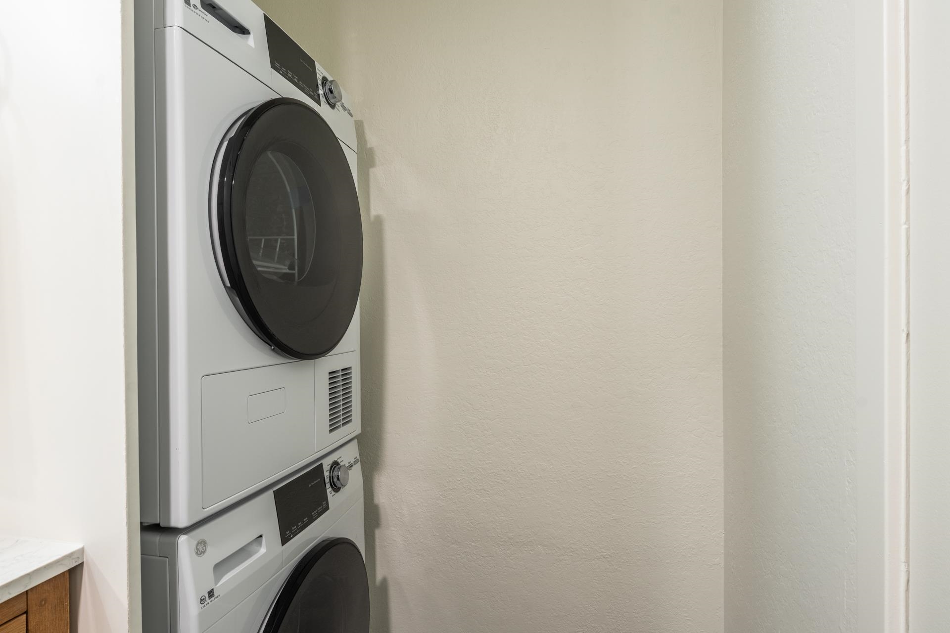 2289 Sierra Nevada Road, Unit F15 Mammoth Lakes, CA 93546 - Photo 34 of 44 a close up view of washer and dryer