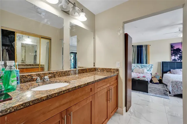 $310,000 | 2419 Northwest 11th Street, Unit 21D, Miami, FL 33125