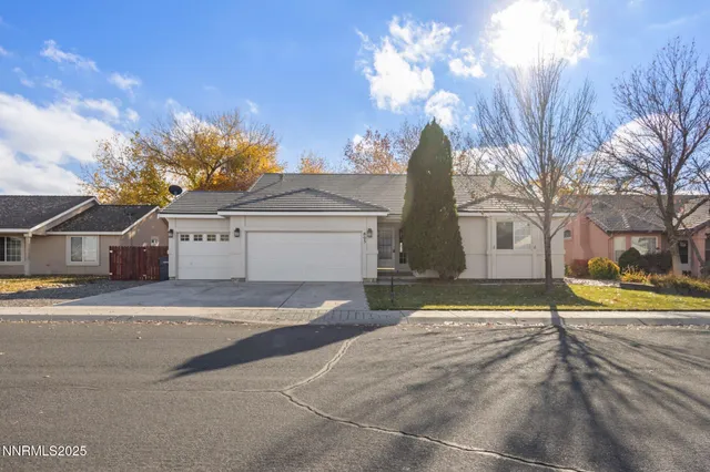 $429,900 | 805 Divot Drive, Fernley, NV 89408