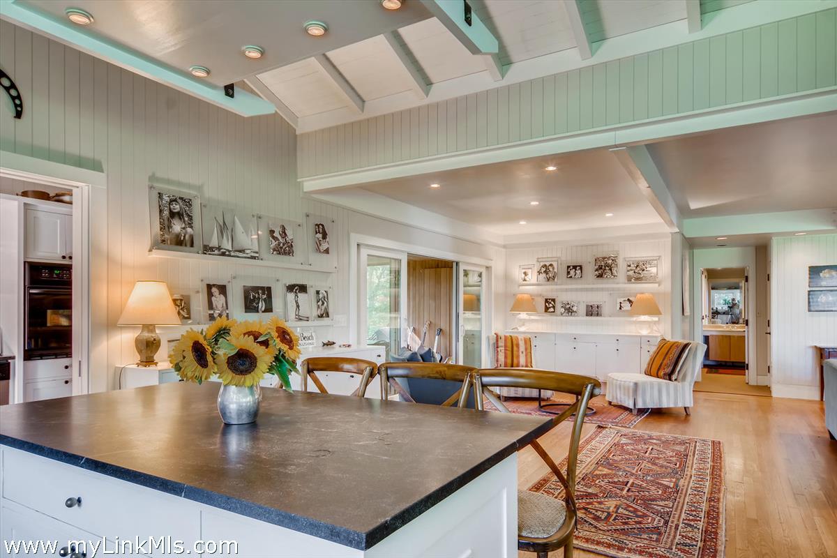 49 Wequobsque Road Chilmark, MA 02535 - Photo 12 of 41 Gallery Image 12