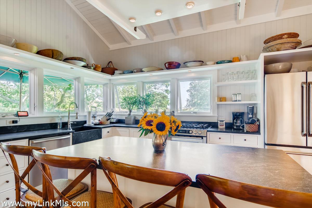 49 Wequobsque Road Chilmark, MA 02535 - Photo 14 of 41 Gallery Image 14