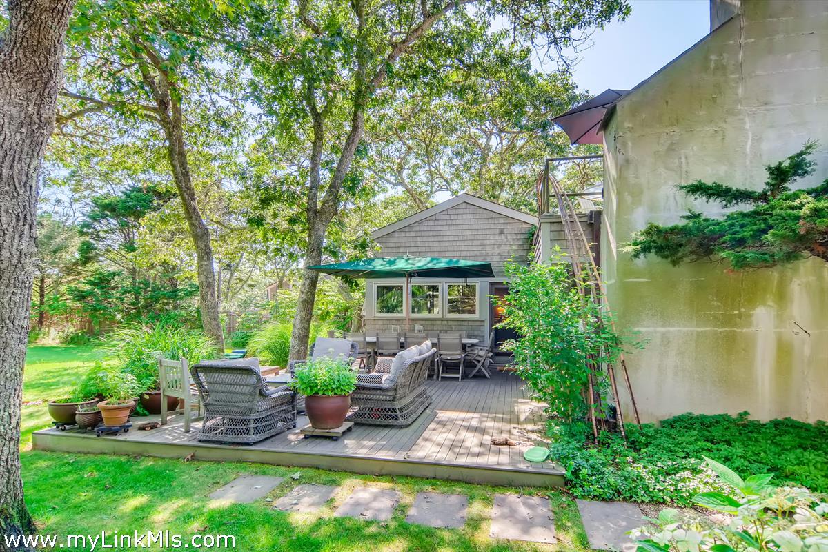 49 Wequobsque Road Chilmark, MA 02535 - Photo 19 of 41 Gallery Image 19