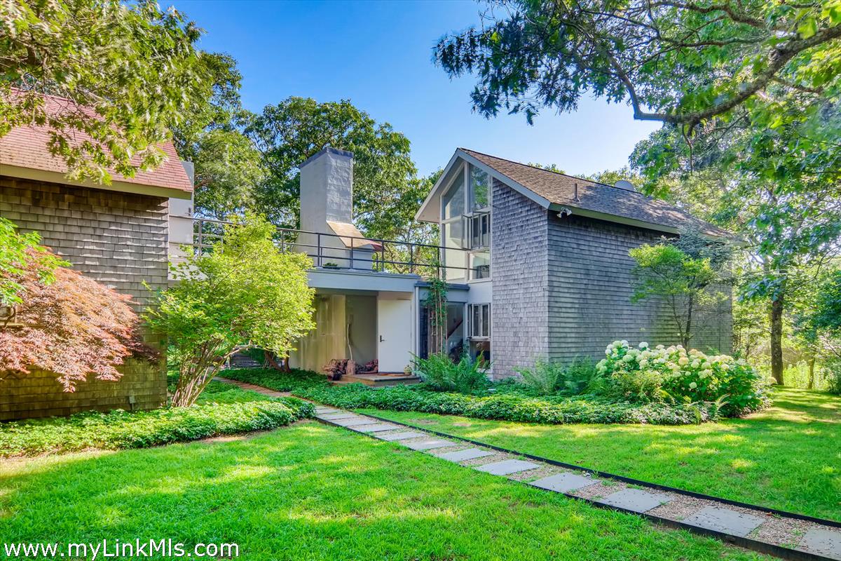 49 Wequobsque Road Chilmark, MA 02535 - Photo 3 of 41 Gallery Image 3
