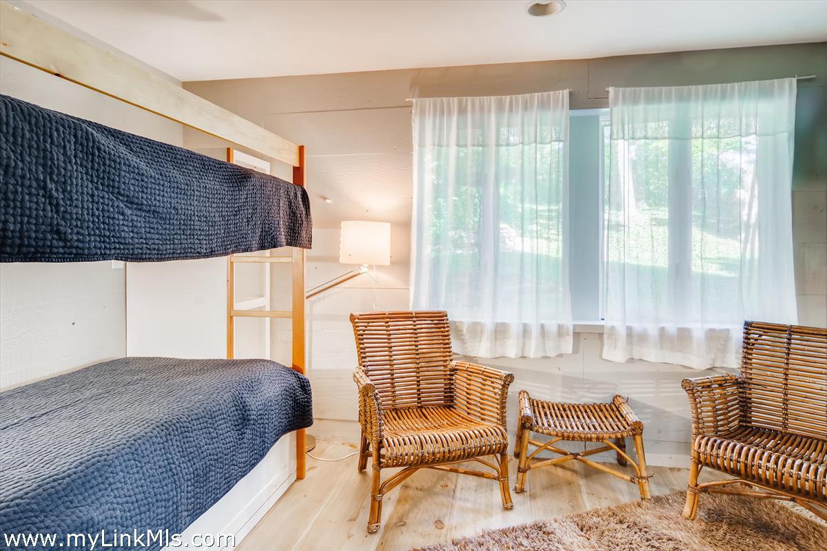 49 Wequobsque Road Chilmark, MA 02535 - Photo 27 of 41 Gallery Image 27