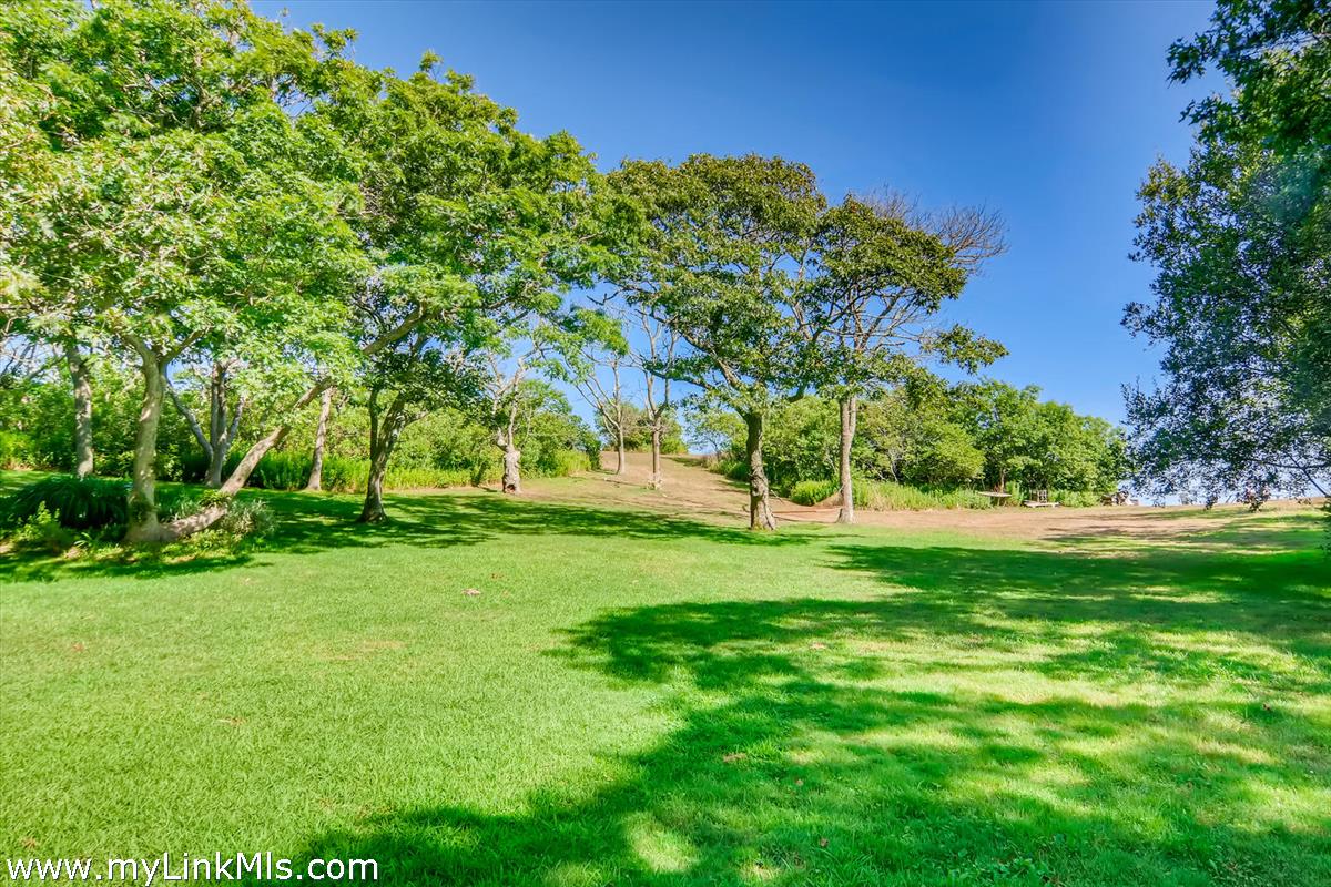 49 Wequobsque Road Chilmark, MA 02535 - Photo 32 of 41 Gallery Image 32