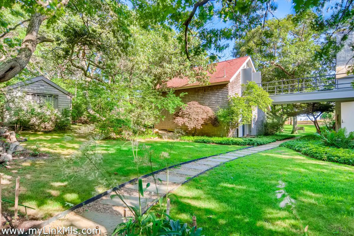 49 Wequobsque Road Chilmark, MA 02535 - Photo 36 of 41 Gallery Image 36
