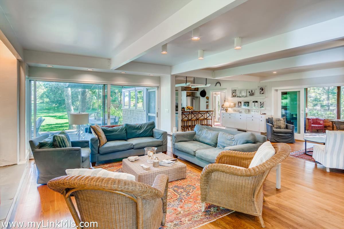 49 Wequobsque Road Chilmark, MA 02535 - Photo 8 of 41 Gallery Image 8