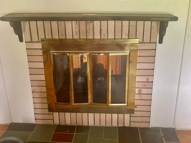 a view of a livingroom with a fireplace