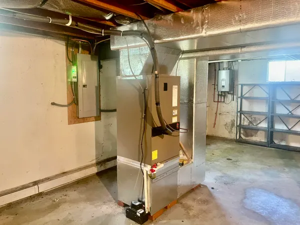 a view of walk in closet