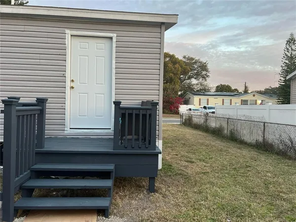 a view of a terrace with sky view