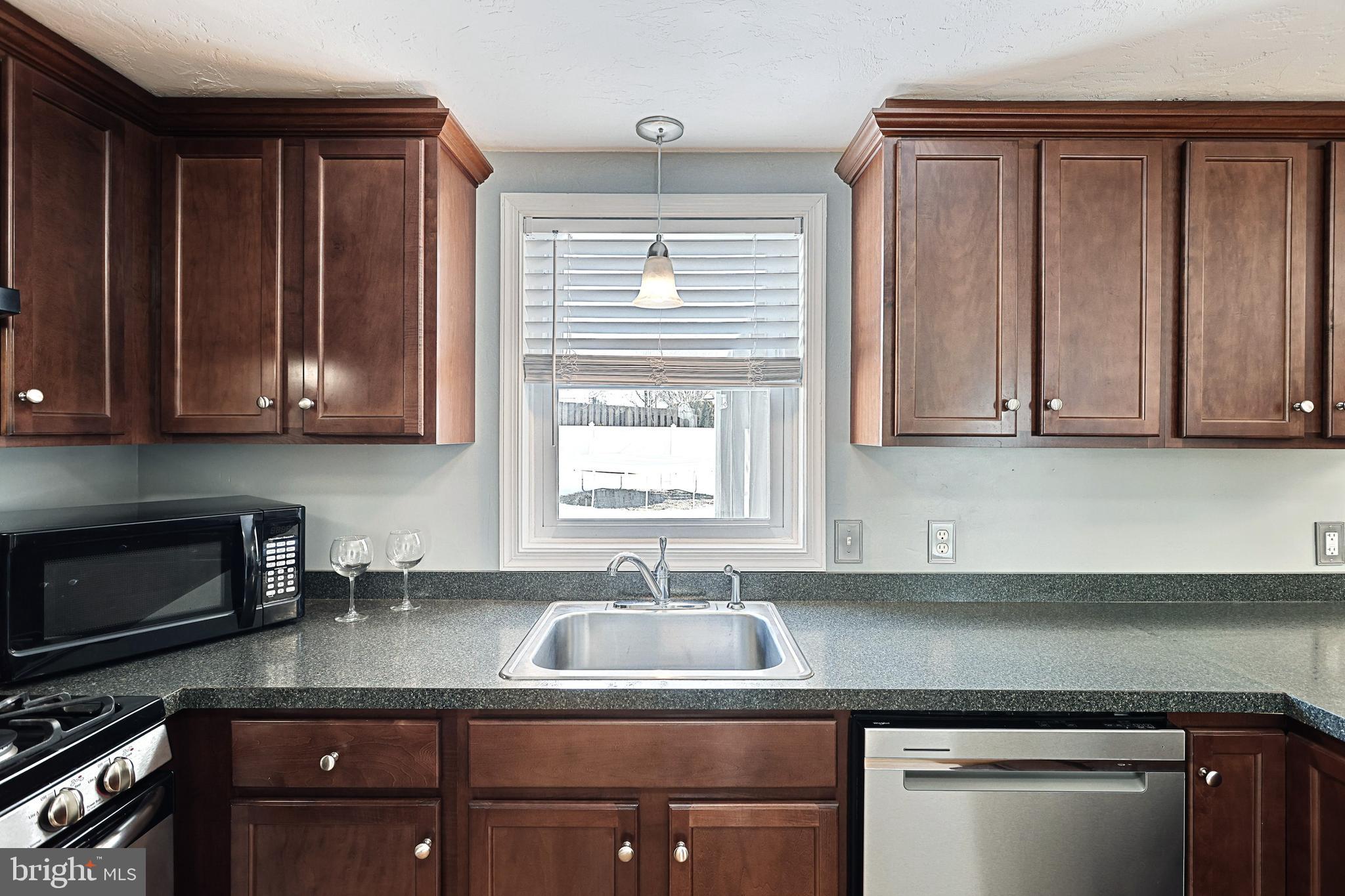 2545 Manor Road York, PA 17408 - Photo 11 of 42