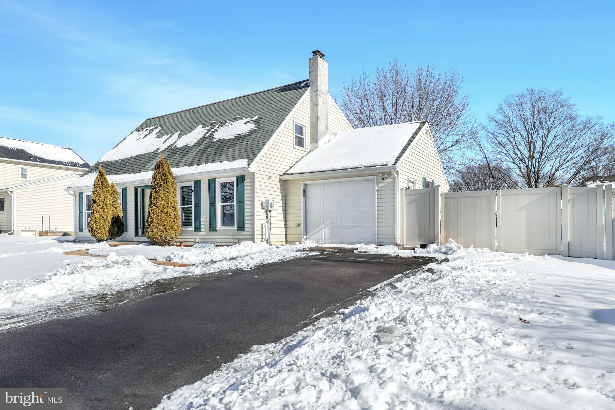 2545 Manor Road York, PA 17408 - Photo 2 of 42