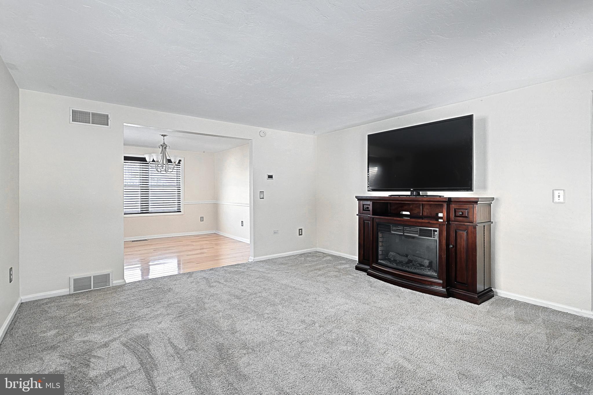 2545 Manor Road York, PA 17408 - Photo 6 of 42