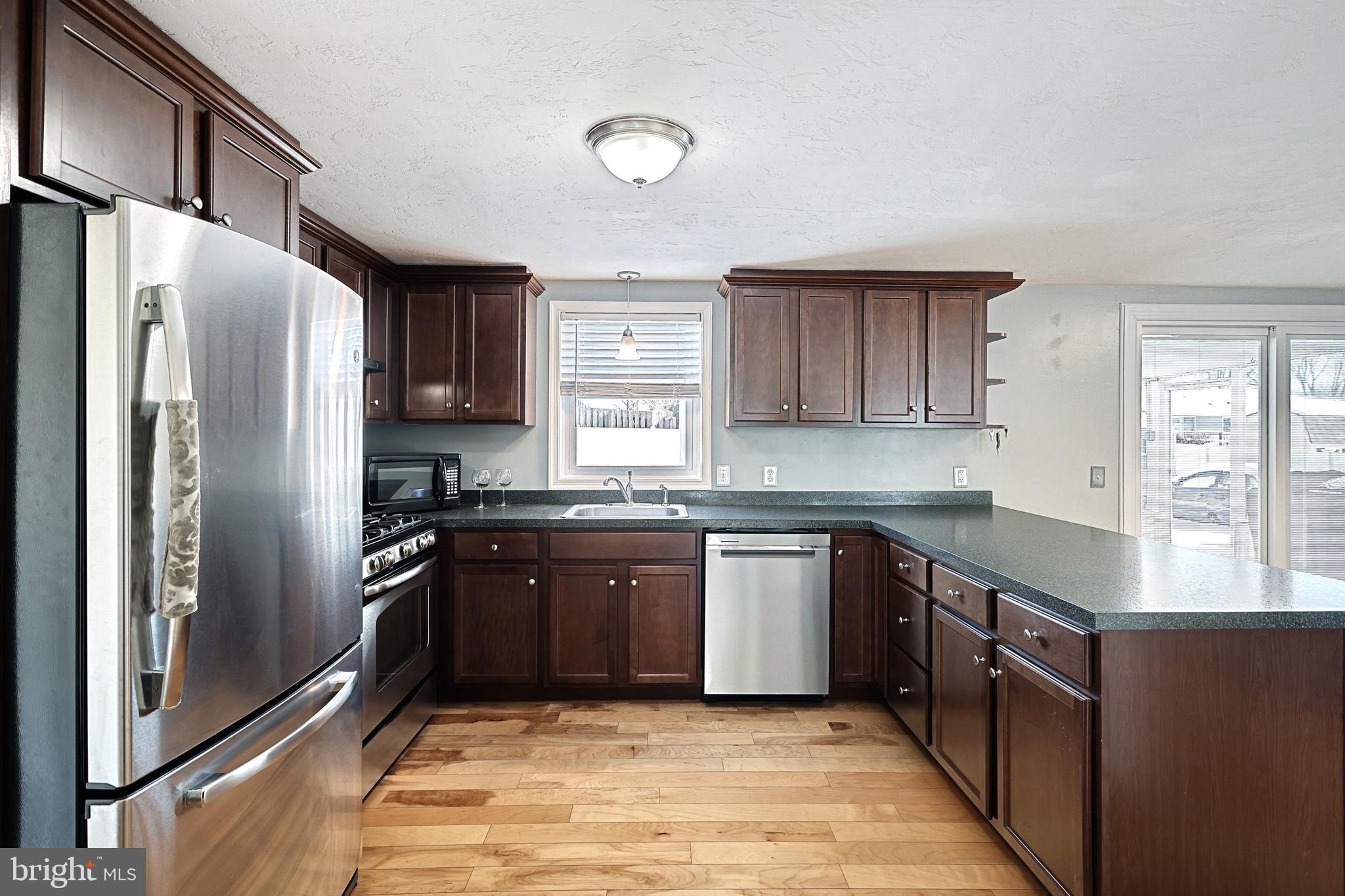 2545 Manor Road York, PA 17408 - Photo 9 of 42