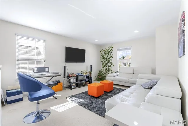 $919,900 | 718 Savannah Crossing Way, Chesterfield, MO 63017