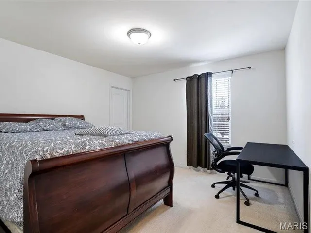 $919,900 | 718 Savannah Crossing Way, Chesterfield, MO 63017