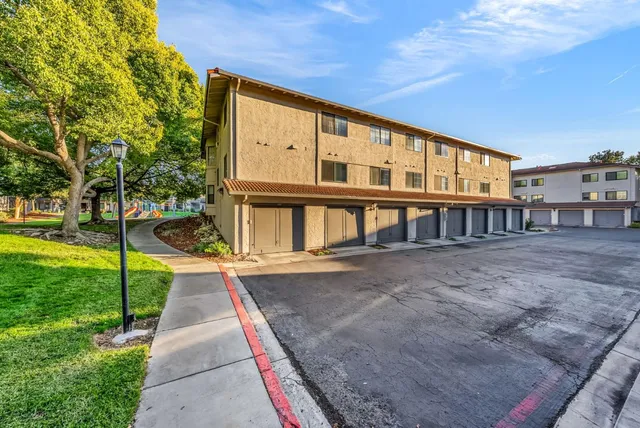 a view of a basket ball ground