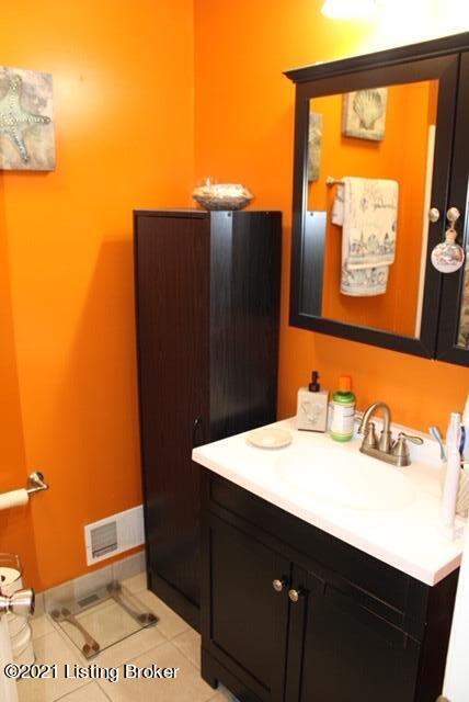 4530 Sandhill Road Louisville, KY 40219 - Photo 20 of 47 31067CC5-D506-45C2-B005-DB1FC603A163
