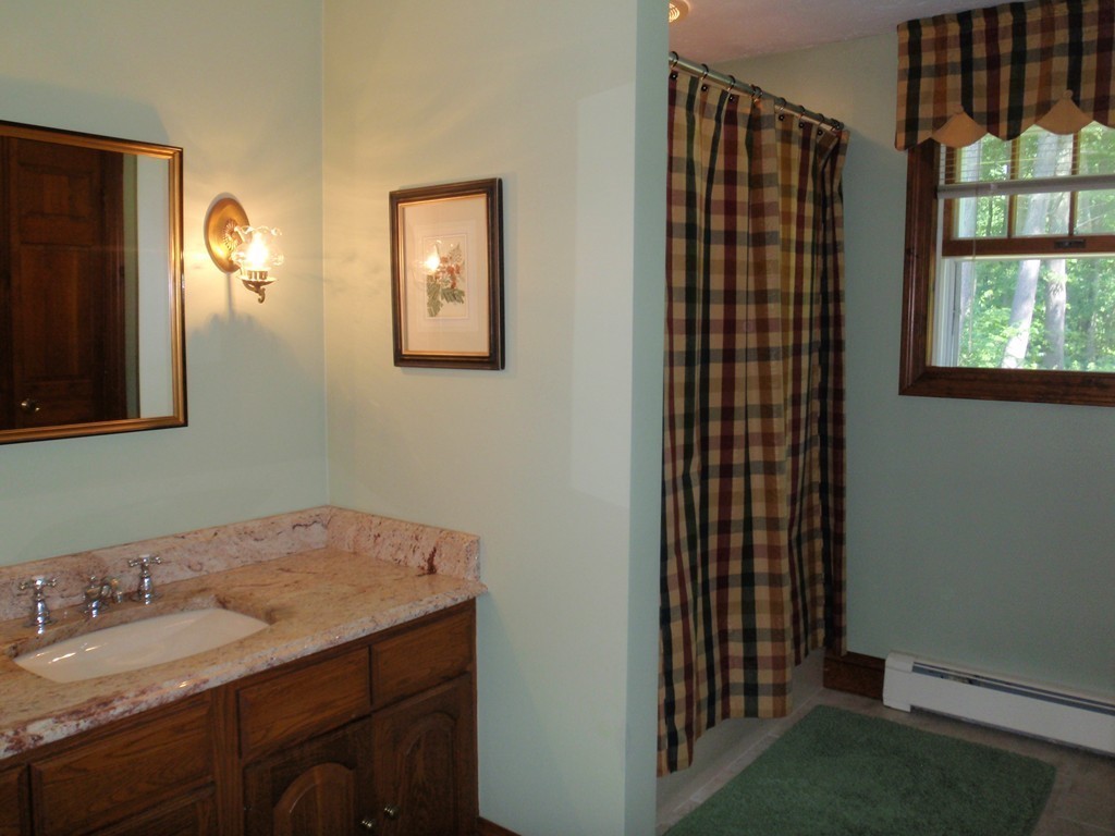 37 Alpha Road Holden, MA 01520 - Photo 9 of 24 Gallery Image 9