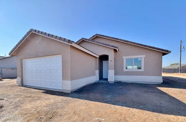 $267,900 | 3910 Mateo Drive, Eloy, AZ 85131