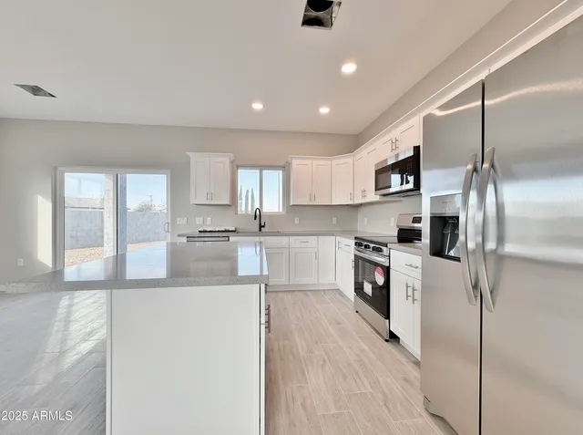 $267,900 | 3910 Mateo Drive, Eloy, AZ 85131