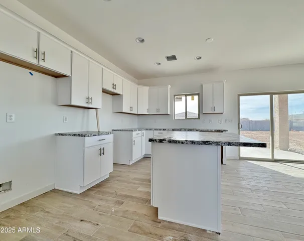 $267,900 | 3910 Mateo Drive, Eloy, AZ 85131