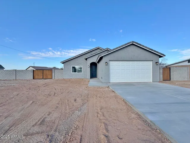 $267,900 | 3910 Mateo Drive, Eloy, AZ 85131