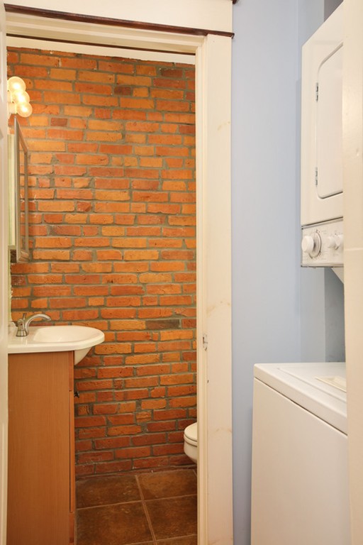 412 East 3rd Street, Unit 2 Boston, MA 02127 - Photo 8 of 9