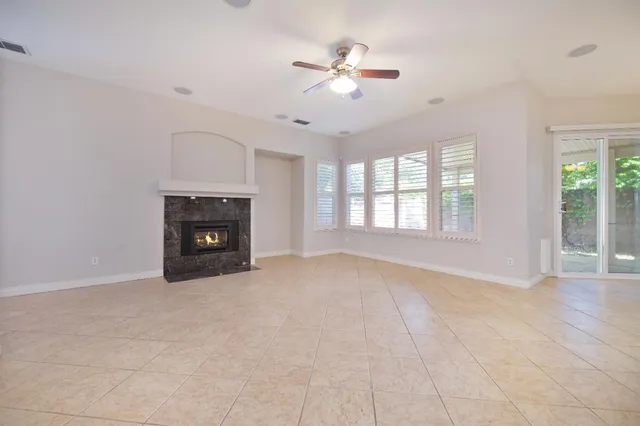 $575,000 | 12040 Gold Arbor Lane, Gold River, CA 95670