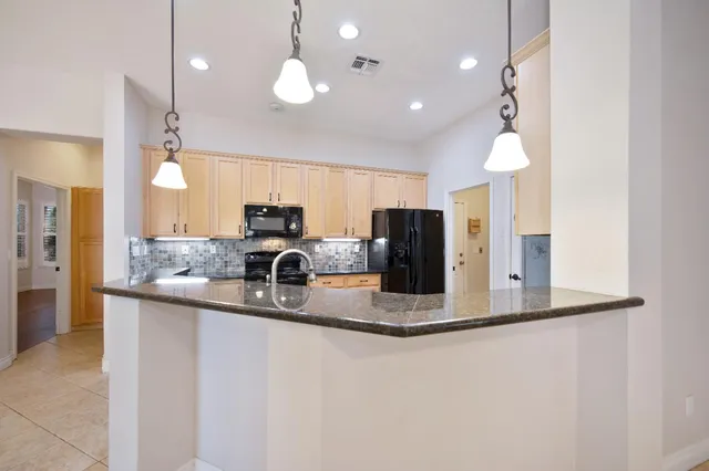 $575,000 | 12040 Gold Arbor Lane, Gold River, CA 95670