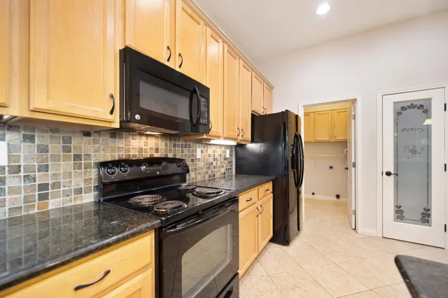 $575,000 | 12040 Gold Arbor Lane, Gold River, CA 95670